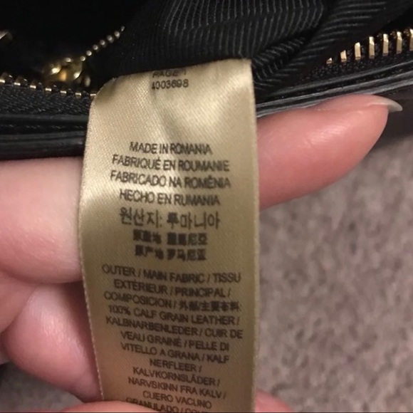 Burberry women’s leather crossbody bag - Picture 8 of 8